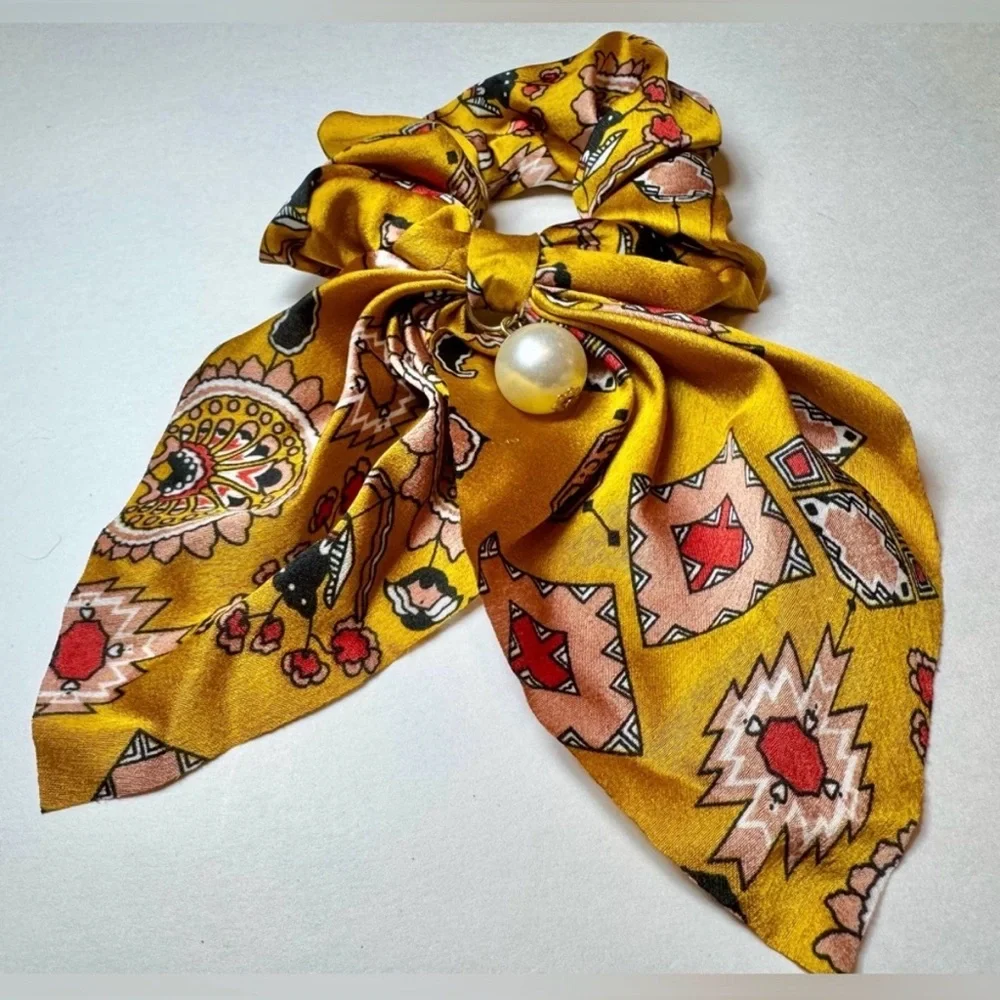 Lot of 7 Scarf Hair Scrunchies #1605 - Picture 2 of 12